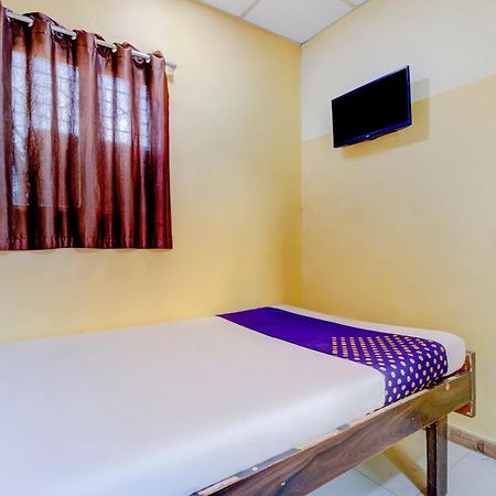 Oyo 70661 Hotel Al Makkah Managed By Hotel Paris Mumbai Ngoại thất bức ảnh