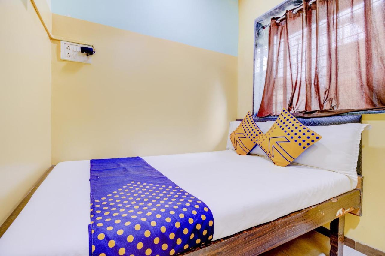 Oyo 70661 Hotel Al Makkah Managed By Hotel Paris Mumbai Ngoại thất bức ảnh