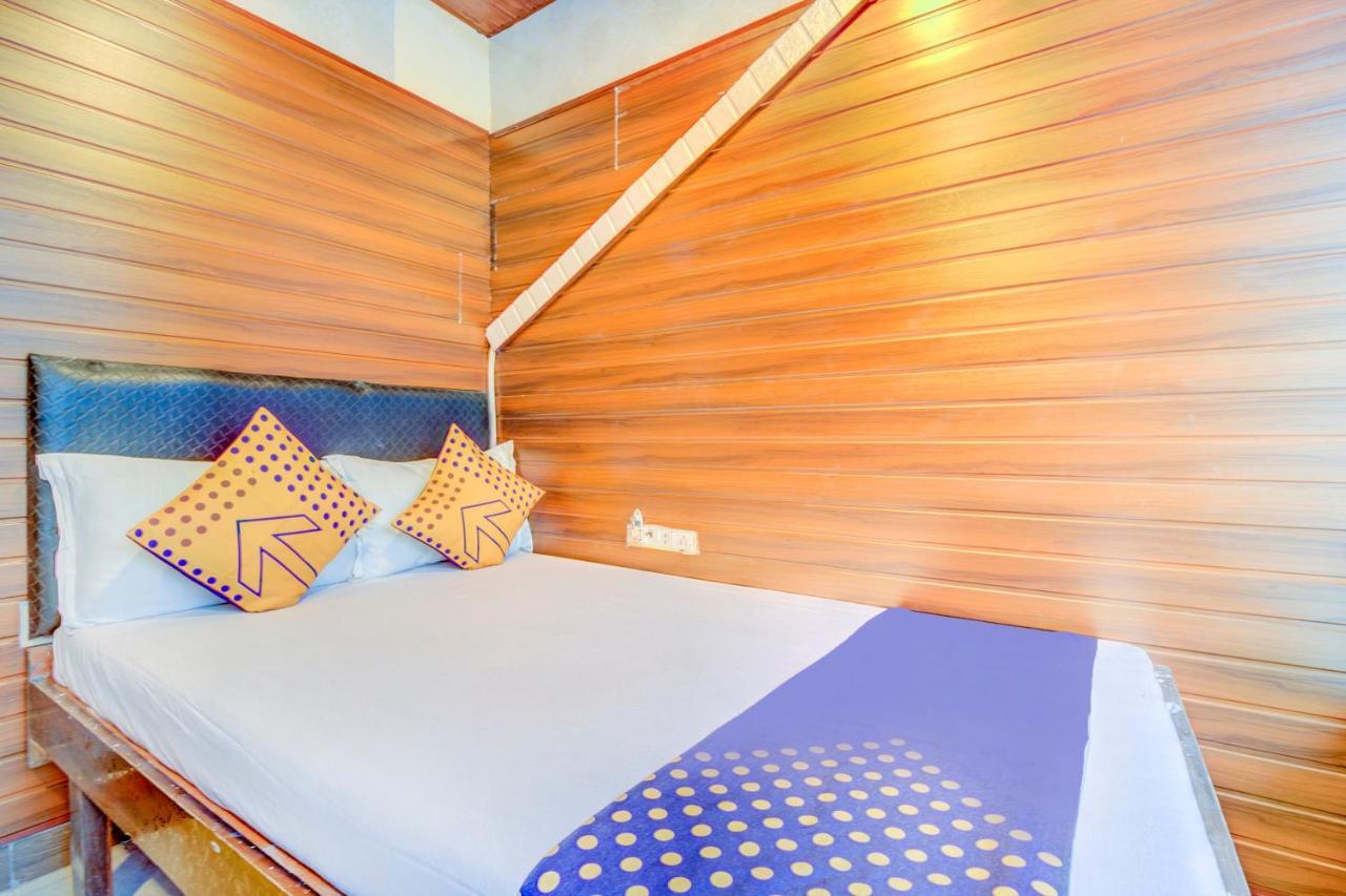 Oyo 70661 Hotel Al Makkah Managed By Hotel Paris Mumbai Ngoại thất bức ảnh