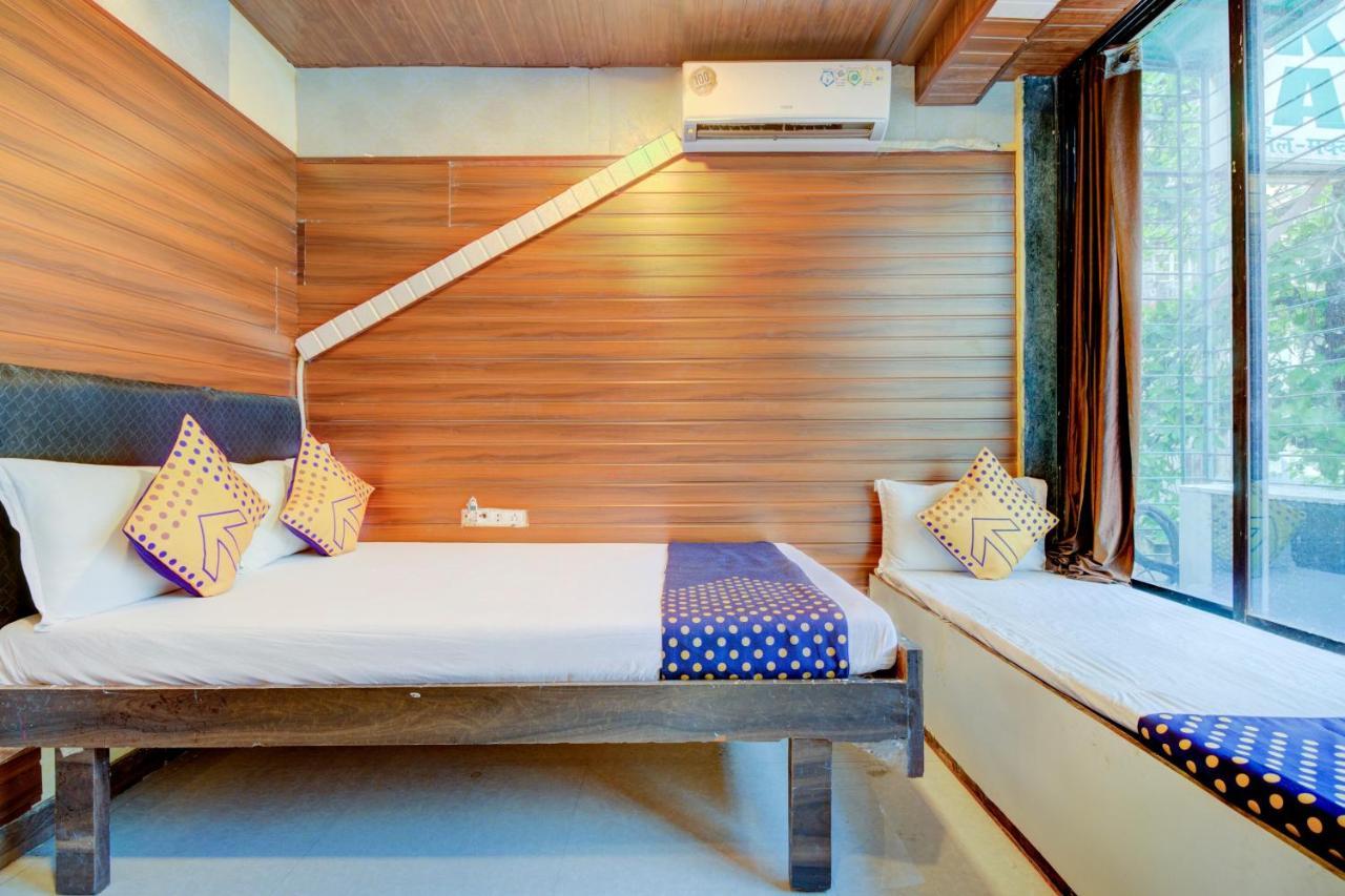 Oyo 70661 Hotel Al Makkah Managed By Hotel Paris Mumbai Ngoại thất bức ảnh